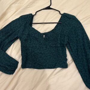 Hollister cropped long sleeve top